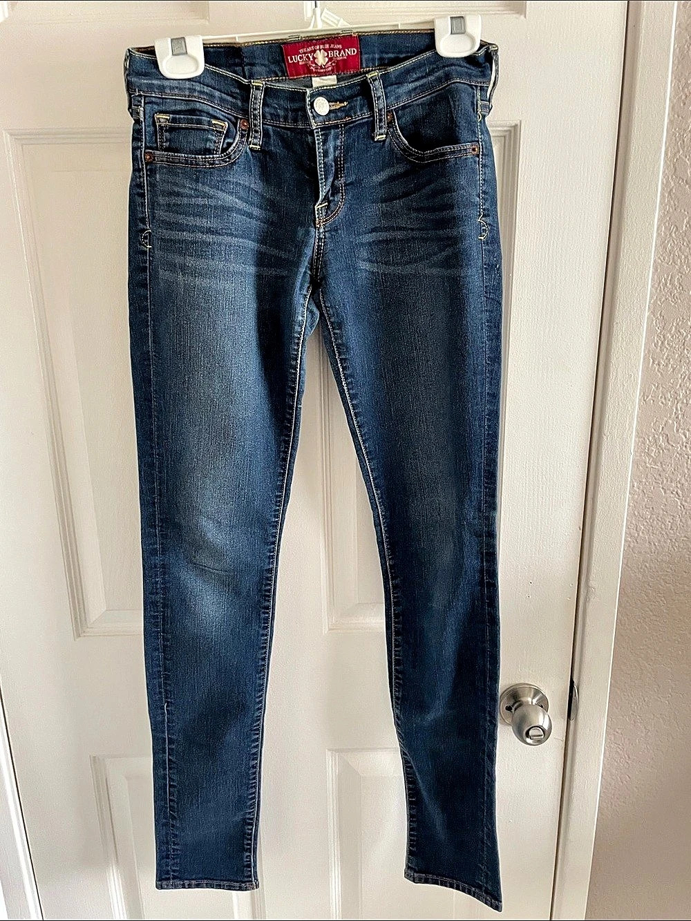 Lucky Brand Charlie Skinny Jeans in Blue 0/25